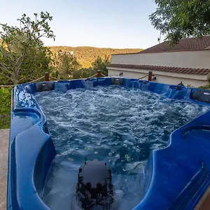 Silom House Sant Pere De Ribes